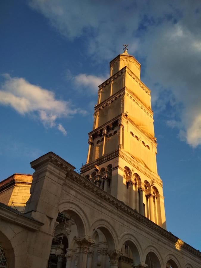 Studio Sfinga In The Heart Of Diocletian'S Palace Сплит Екстериор снимка